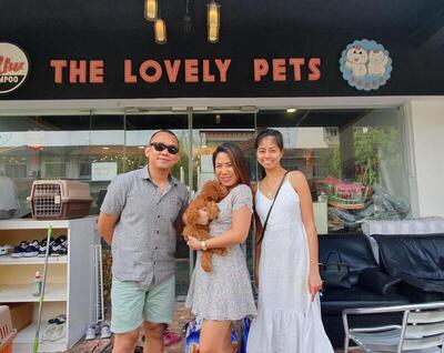 Very happy customers of the lovely pets after bringing home puppy singapore